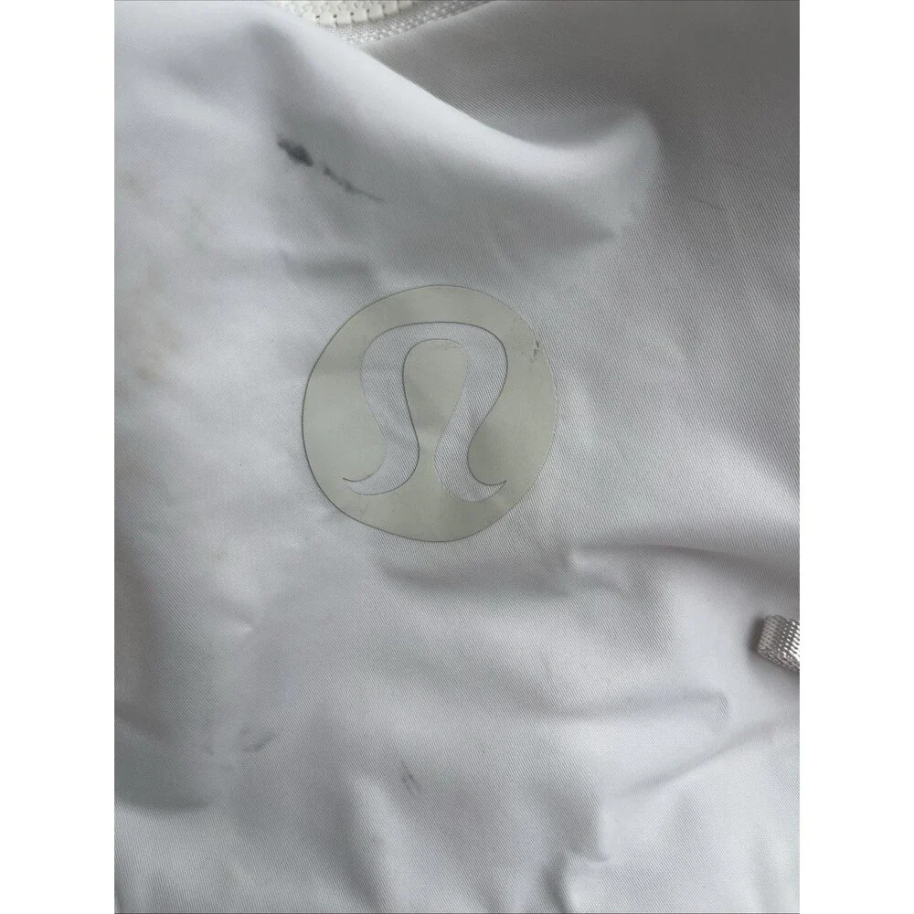 LULULEMON Fast Track Bag 2.0 10L Convertible Crossbody Backpack White Colored